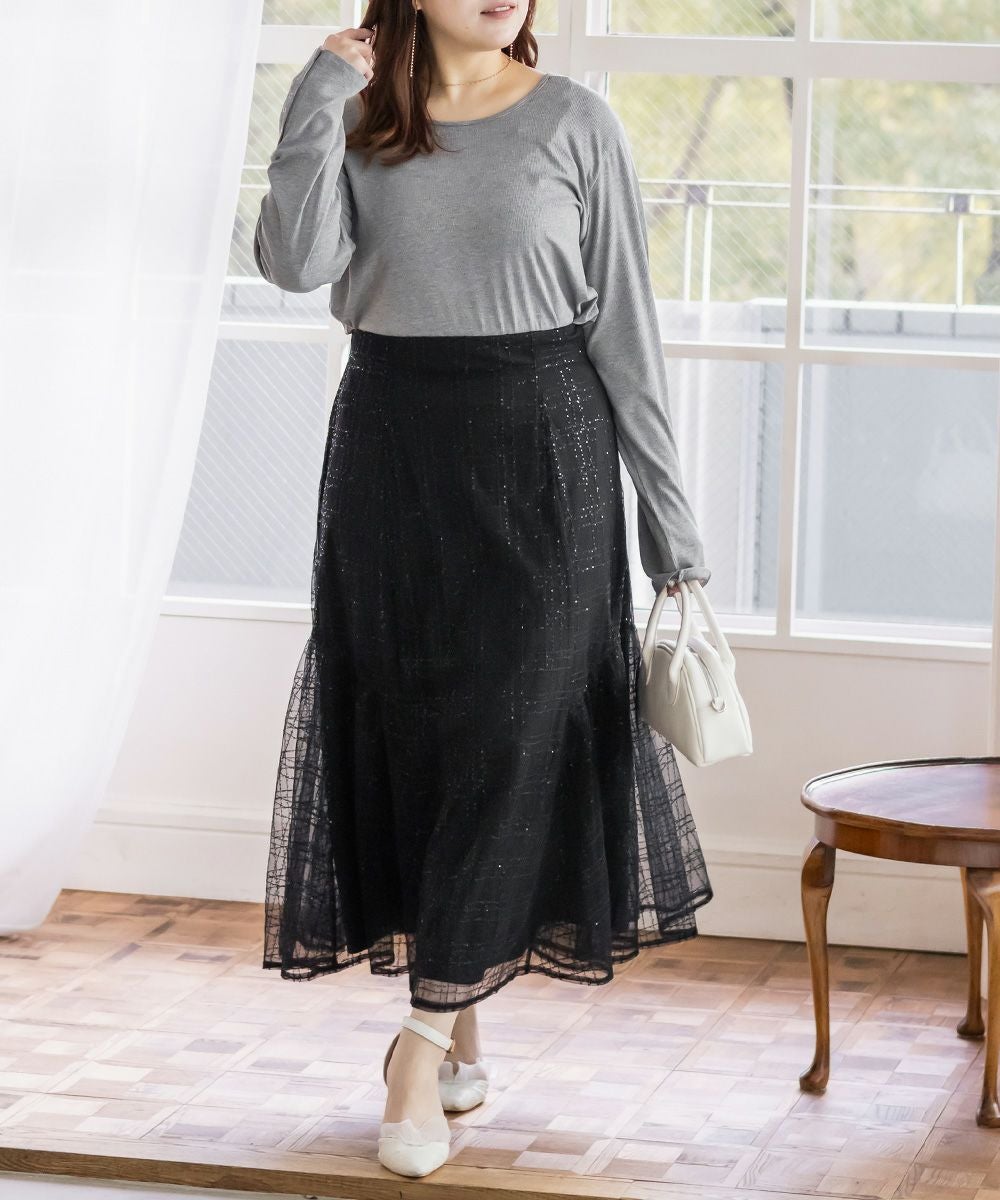 ANDREA&Co スパンコールフレアスカート　ブラック ANDREA&Co. スパンコールフレアスカート - メルカリ